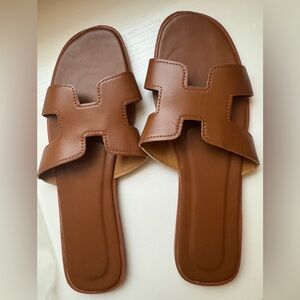 Modavo Brown Slide Sandals